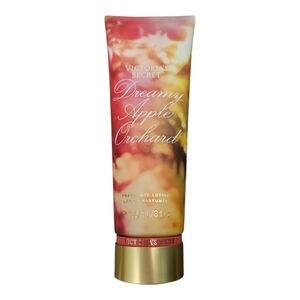 Victoria's Secret Crisp Apple Body Lotion